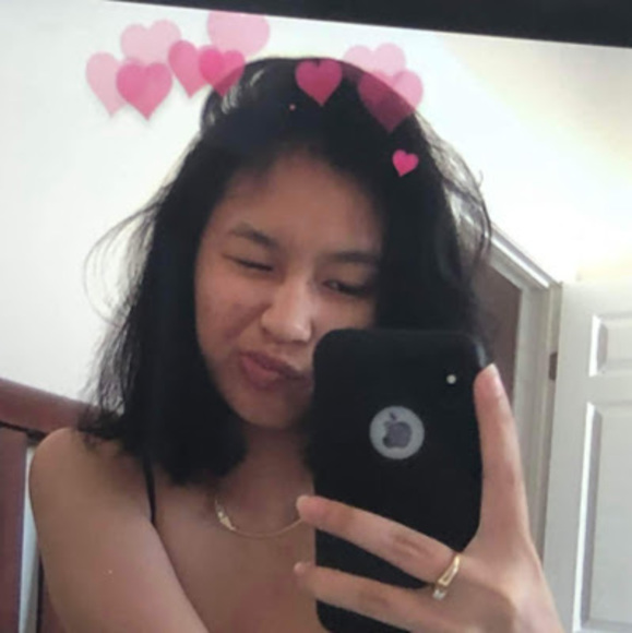 Meet your Posher, Kelcey - Picture 1 of 1